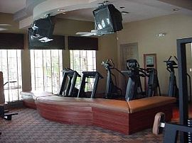 2 Bed with Easy Access to Downtown Miami, in Medley, FL (Photo 4 of 4)