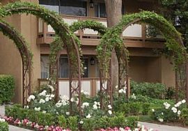 1 Bd/1 Bath 2 Bed 2 Bath Near 5 Points P in Huntington Beach, CA (Photo 5 of 5)