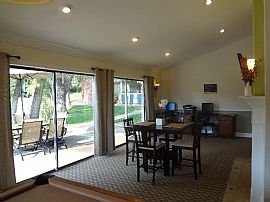 2 Bd/1 Bath Pet Friendly, Spacious Layou in Denver, CO (Photo 5 of 5)