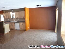 Huge 3 Bedroom W/office on 1 Acre in Lak in Lake Elmo, MN (Photo 4 of 5)