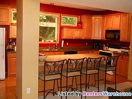 Must See Townhouse of 169 Cedar Lake Rd! in Hopkins, MN (Photo 3 of 5)