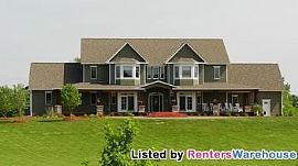 Amazing Luxury Rental in Greenfield in Greenfield, MN (Photo 3 of 5)