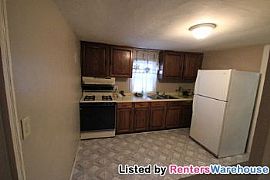 Lovely, Cute and Cozy Home in White Bear in Birchwood, MN (Photo 2 of 5)