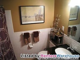 Beautiful 1/1 Condo Near Lake of The Isl in Minneapolis, MN (Photo 4 of 5)