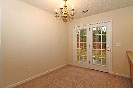 2 Br End Unit W/loft and Master Down in Charlotte, NC (Photo 3 of 5)