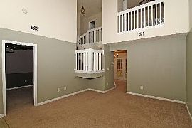 2 Br End Unit W/loft and Master Down in Charlotte, NC (Photo 4 of 5)