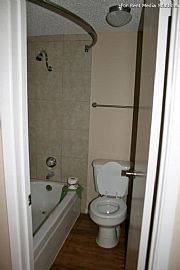 2 Bd/1 Bath The Shores and The Ponde Off in Arlington, TX (Photo 4 of 4)