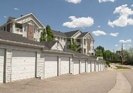 2 Bd/2 Bath Spectacular Unit Amenities A in Littleton, CO (Photo 4 of 5)