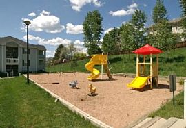 2 Bd/2 Bath Spectacular Unit Amenities A in Littleton, CO (Photo 5 of 5)