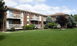 2 Bd/1 Bath Hardwood Floors, Spacious La in Piscataway, NJ