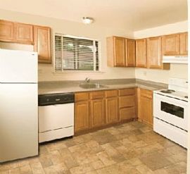 2 Bd/1 Bath Hardwood Floors, Spacious La in Piscataway, NJ (Photo 2 of 4)