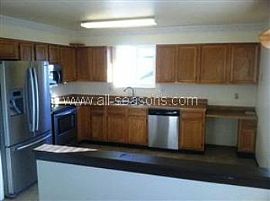 Fabulous Bi-Level in Fountain Valley!! E in Colorado Springs, CO (Photo 3 of 5)