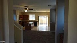3 Bed, 1927 Sqft, $1,025 in Sun City, AZ (Photo 2 of 5)