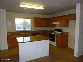 4 Bed, 2469 Sqft, $950 in Buckeye, AZ (Photo 3 of 5)