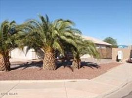 3 Bed, 1464 Sqft, $995 in Goodyear, AZ (Photo 2 of 5)