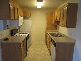 Great Condo Located in N.E Las Vegas! in Las Vegas, NV (Photo 4 of 5)