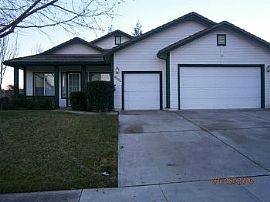 Spacious 4 Bed, 2 Bath with Sunroom in Elk Grove, CA