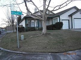 Spacious 4 Bed, 2 Bath with Sunroom in Elk Grove, CA (Photo 2 of 5)