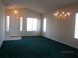 Spacious 4 Bed, 2 Bath with Sunroom in Elk Grove, CA (Photo 3 of 5)