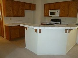 $325 Off First Month'S Rent! in Sacramento, CA (Photo 3 of 5)