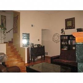 Spacious and Quiet Townhouse in Tarzana, CA (Photo 5 of 5)