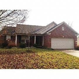 3 Bedroom Open Floor Plan Ranch in Ander in Anderson, OH
