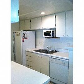 1866 S Pitkin Cir A in Aurora, CO (Photo 3 of 5)