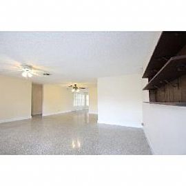 3bd/2ba Single Family Home in Deerfield Beach, FL (Photo 5 of 5)