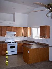 Duplex Rental Home in Prescott Valley in Prescott Valley, AZ (Photo 4 of 5)