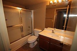 Charming 3br/2ba with Community Amenities! in Phoenix, AZ (Photo 4 of 5)