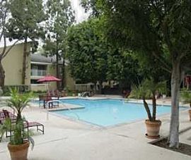 2 Bed with Balcony and All Appliances in Lon in Belmont Shore, CA (Photo 5 of 5)