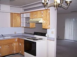 Single Family Rental Home in Prescott in Groom Creek, AZ (Photo 4 of 5)