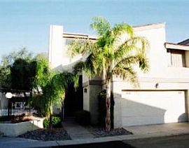 Beautiful 3 Br/ 3 Ba Townhouse in Great in Phoenix, AZ