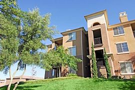 1 Bd/1 Bath Spacious Floor Plan, 9 Foot in San Diego, CA (Photo 2 of 5)