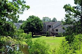 2 Bd/2 Bath Great Lake Views in Jacksonville, FL