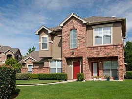 3 Bd/2 Bath Mins Away From The Excitemen in Flower Mound, TX (Photo 2 of 5)