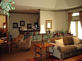 1 Bd/1 Bath Easy Access Into Newark Or N in Plainfield, NJ (Photo 2 of 5)