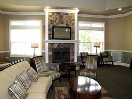 1 Bd/1 Bath Easy Access Into Newark Or N in Plainfield, NJ (Photo 3 of 5)