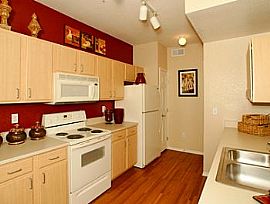 2 Bd/1 Bath Halfway Between Downtown And in Arvada, CO (Photo 2 of 5)