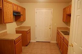 8820 India Ave, Arlington, 32211 - No Ap in Jacksonville, FL (Photo 2 of 5)