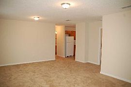 8820 India Ave, Arlington, 32211 - No Ap in Jacksonville, FL (Photo 4 of 5)