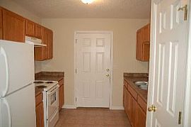 8820 India Ave, Arlington, 32211 - No Ap in Jacksonville, FL (Photo 5 of 5)