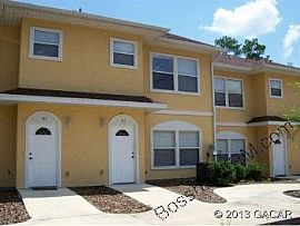 2 Bed 2.5 Bath Condo Rental in Gainesville, FL