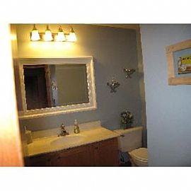 Absolutely Gorgeous 4br 2 5ba Home By Th in Gages Lake, IL (Photo 5 of 5)