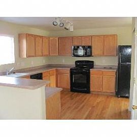 7305 Pine Hills Way in Littleton, CO (Photo 2 of 5)