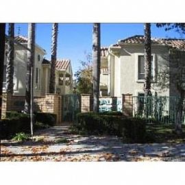 Charming 2/2 in The Malibu Creek Gated C in Calabasas, CA (Photo 4 of 5)