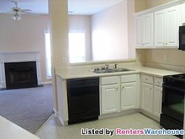 Newly Remodeled 2 Bedroom Townhome in Bi in Lithonia, GA (Photo 2 of 5)