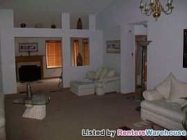 Beautiful 2bd/2ba Townhouse! in Albertville, MN (Photo 3 of 5)