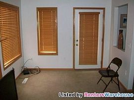 Beautiful 2bd/2ba Townhouse! in Albertville, MN (Photo 5 of 5)