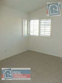 4 Bd 3 Ba with Large Backyard in Vista, CA (Photo 4 of 5)